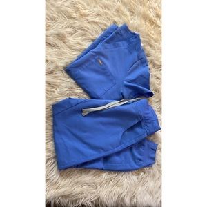 Figs ceil blue scrub set